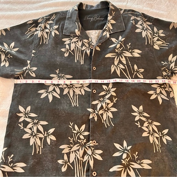 Tommy Bahama 100% Silk Mens Size X-Large Short Sleeve Hawaiian Shirt - Picture 10 of 11